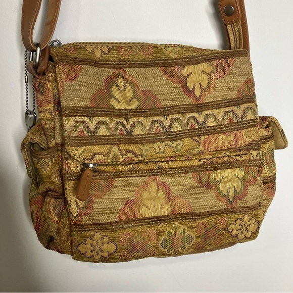 Vintage Fossil tapestry crossbody bag medium size 9.5” x 9.75” x 3” - Picture 2 of 14